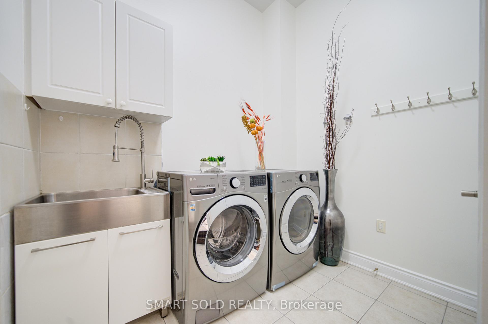 Photo 22 of 78 Foxwood Road, Vaughan, Patterson — HOMEH