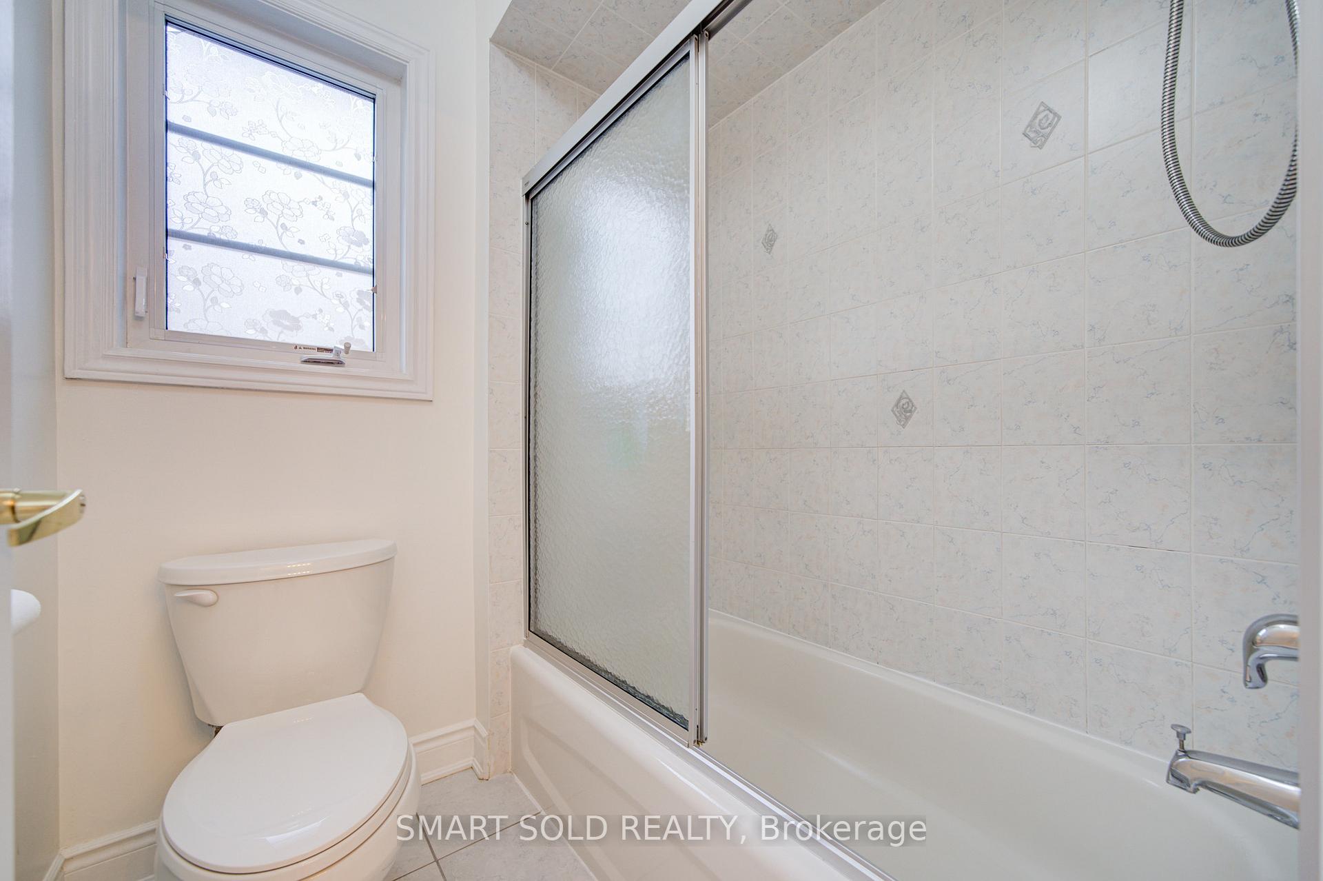 Photo 35 of 78 Foxwood Road, Vaughan, Patterson — HOMEH