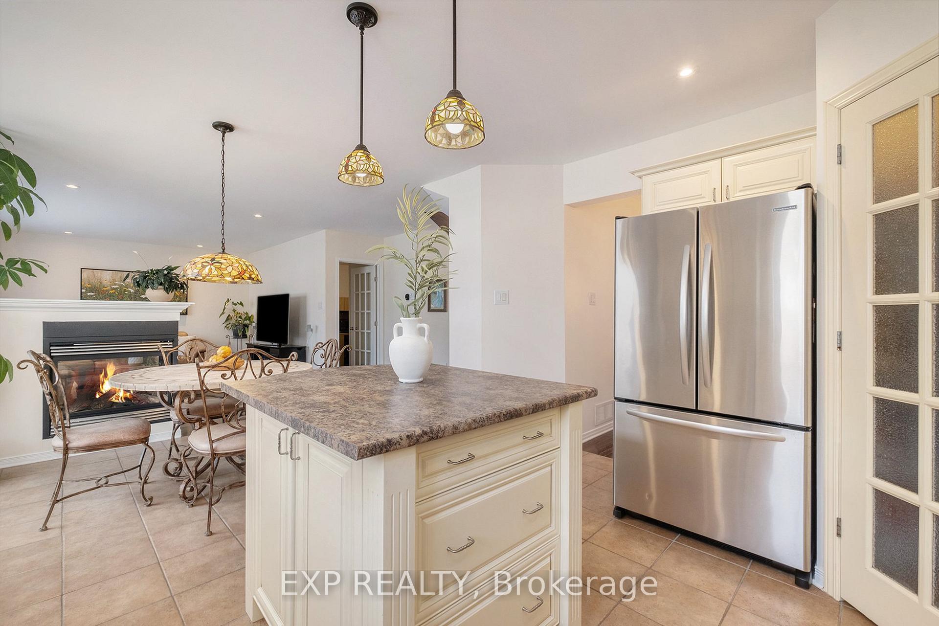 Photo 14 of 313 Wild Iris Avenue, Ottawa, Blossom Park/Kemp Park/Findlay Creek — HOMEH