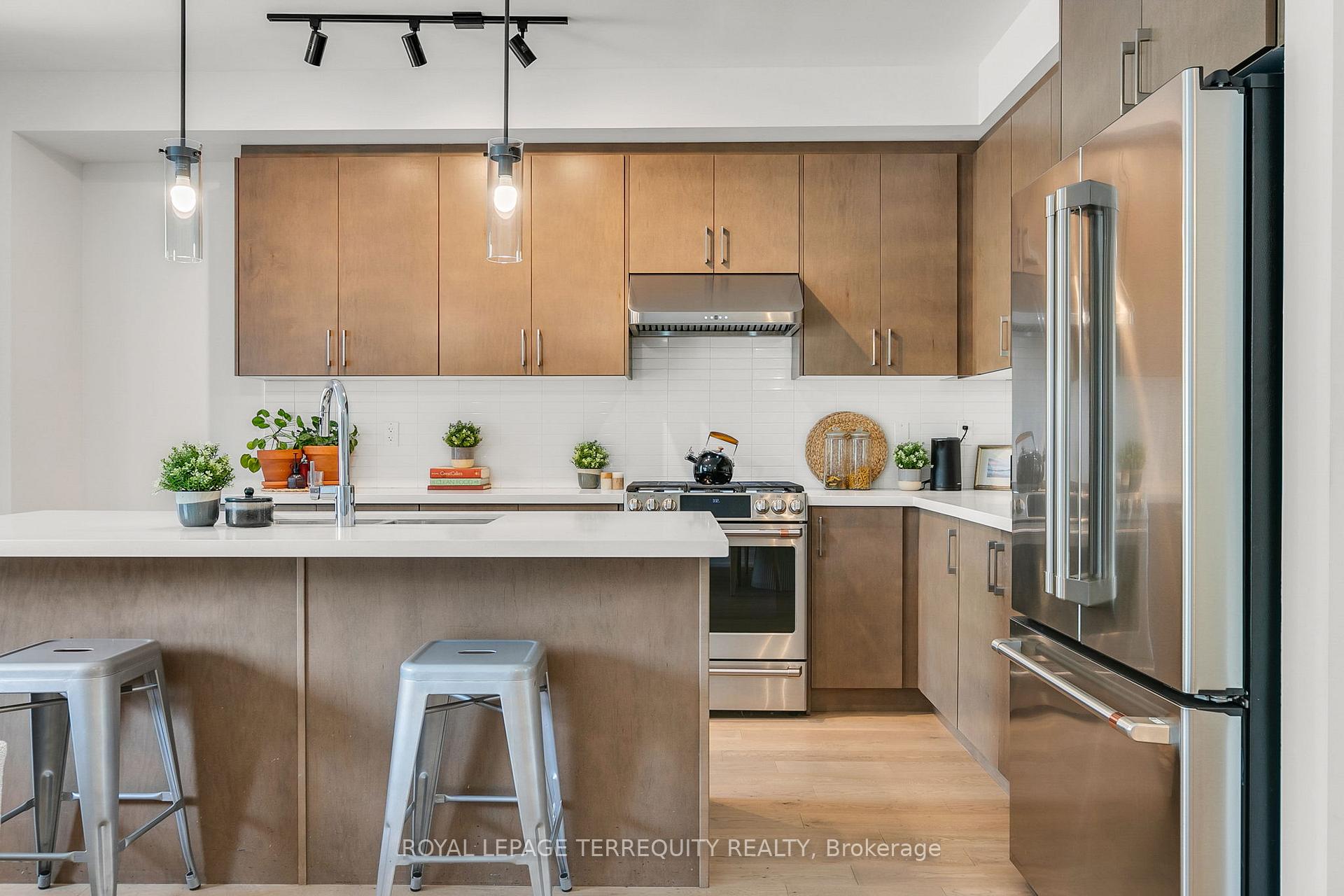 Photo 12 of 26 Klein Way, Whitby, Taunton North — HOMEH