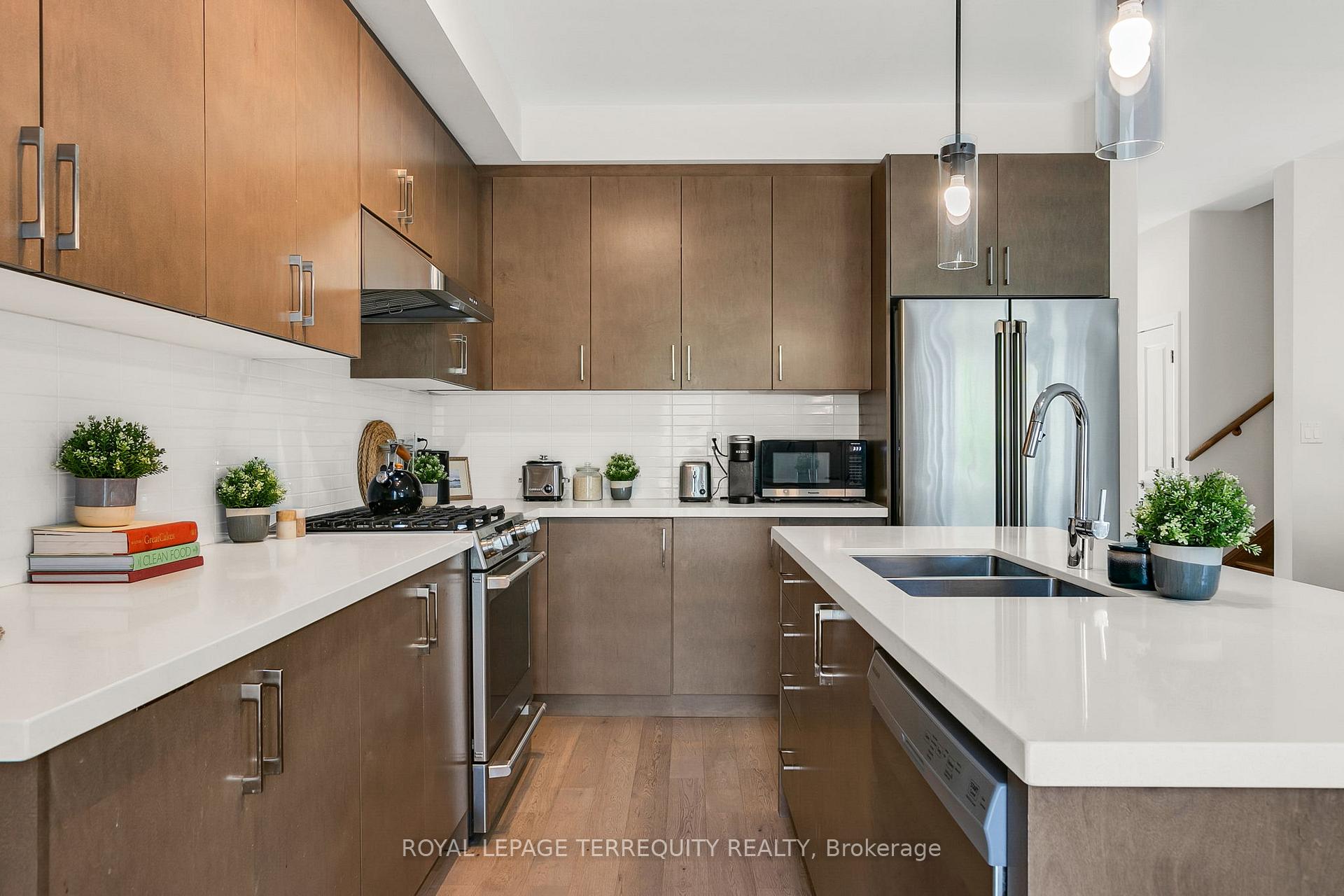 Photo 13 of 26 Klein Way, Whitby, Taunton North — HOMEH
