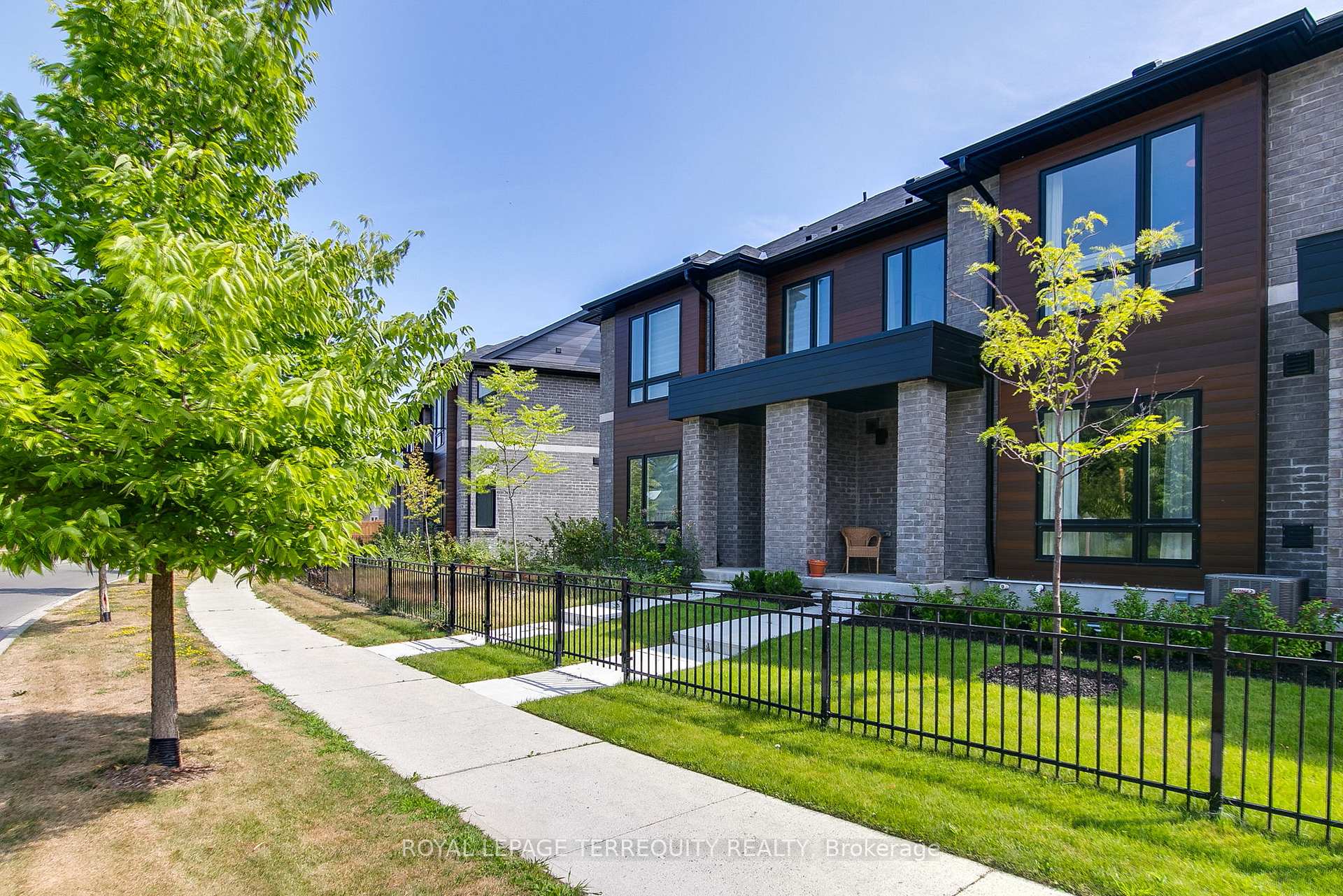 Photo 40 of 26 Klein Way, Whitby, Taunton North — HOMEH