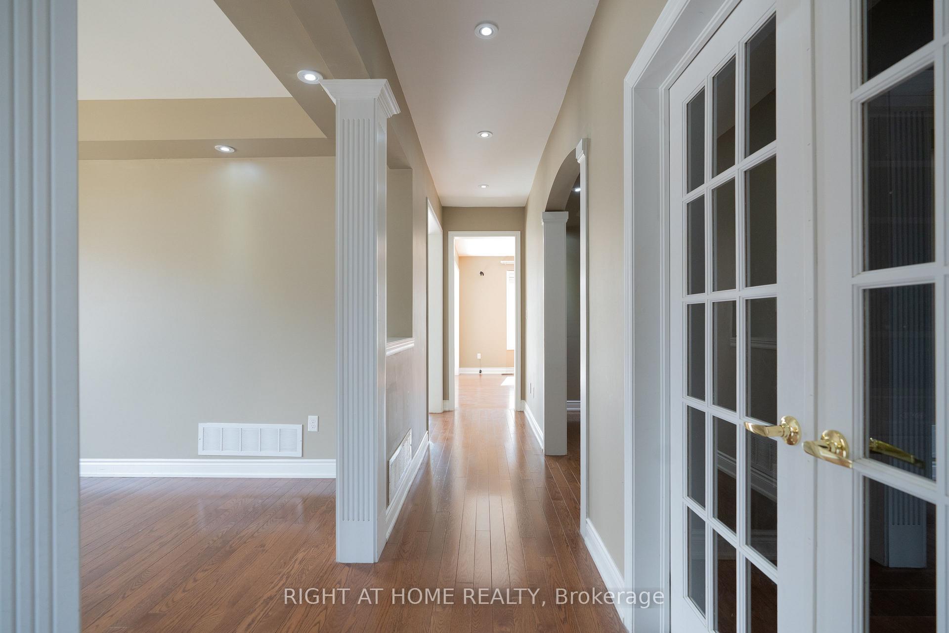 Photo 3 of 183 Antorisa Avenue, Vaughan, Vellore Village — HOMEH