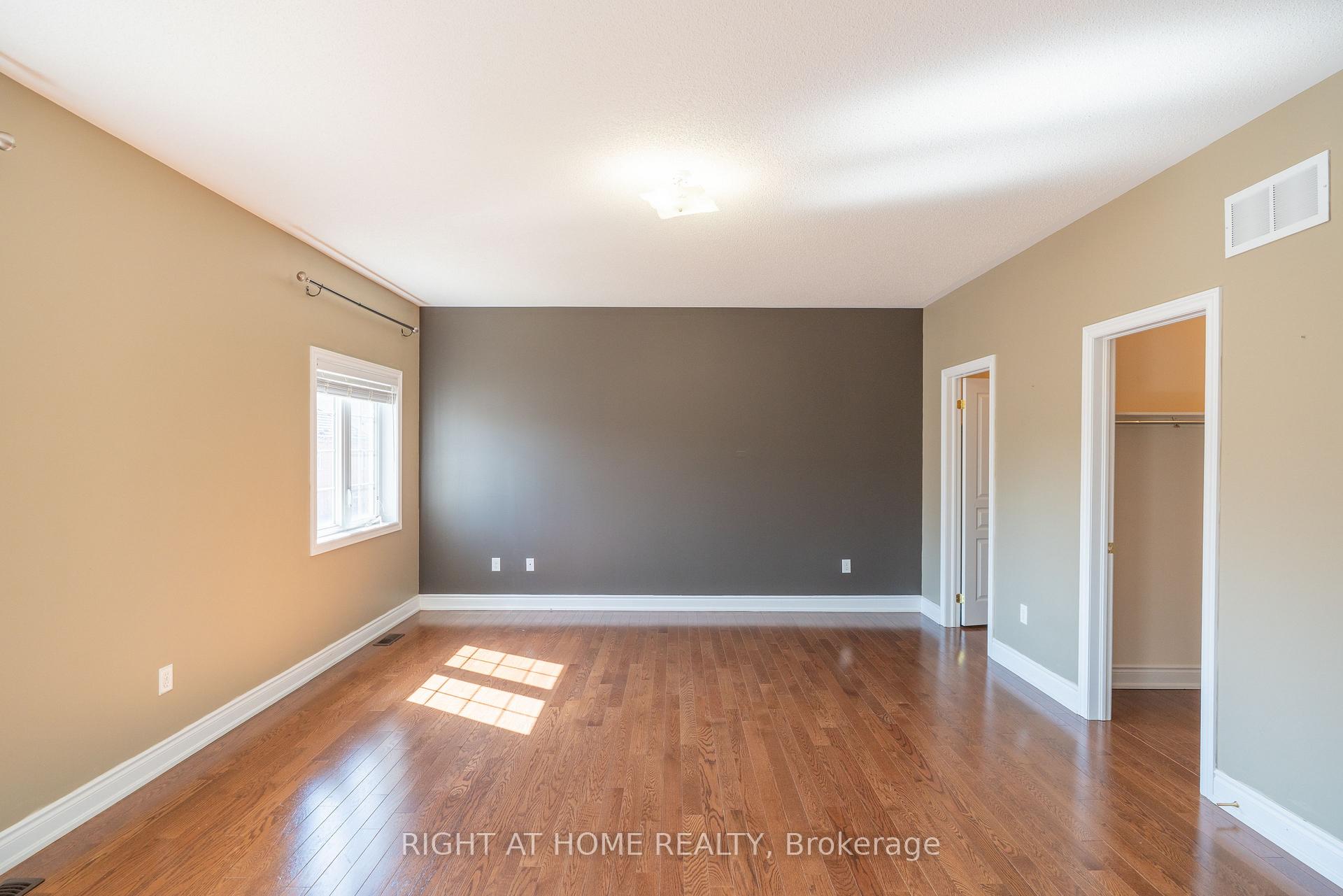 Photo 15 of 183 Antorisa Avenue, Vaughan, Vellore Village — HOMEH