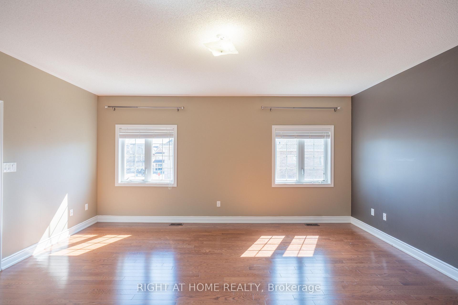 Photo 16 of 183 Antorisa Avenue, Vaughan, Vellore Village — HOMEH