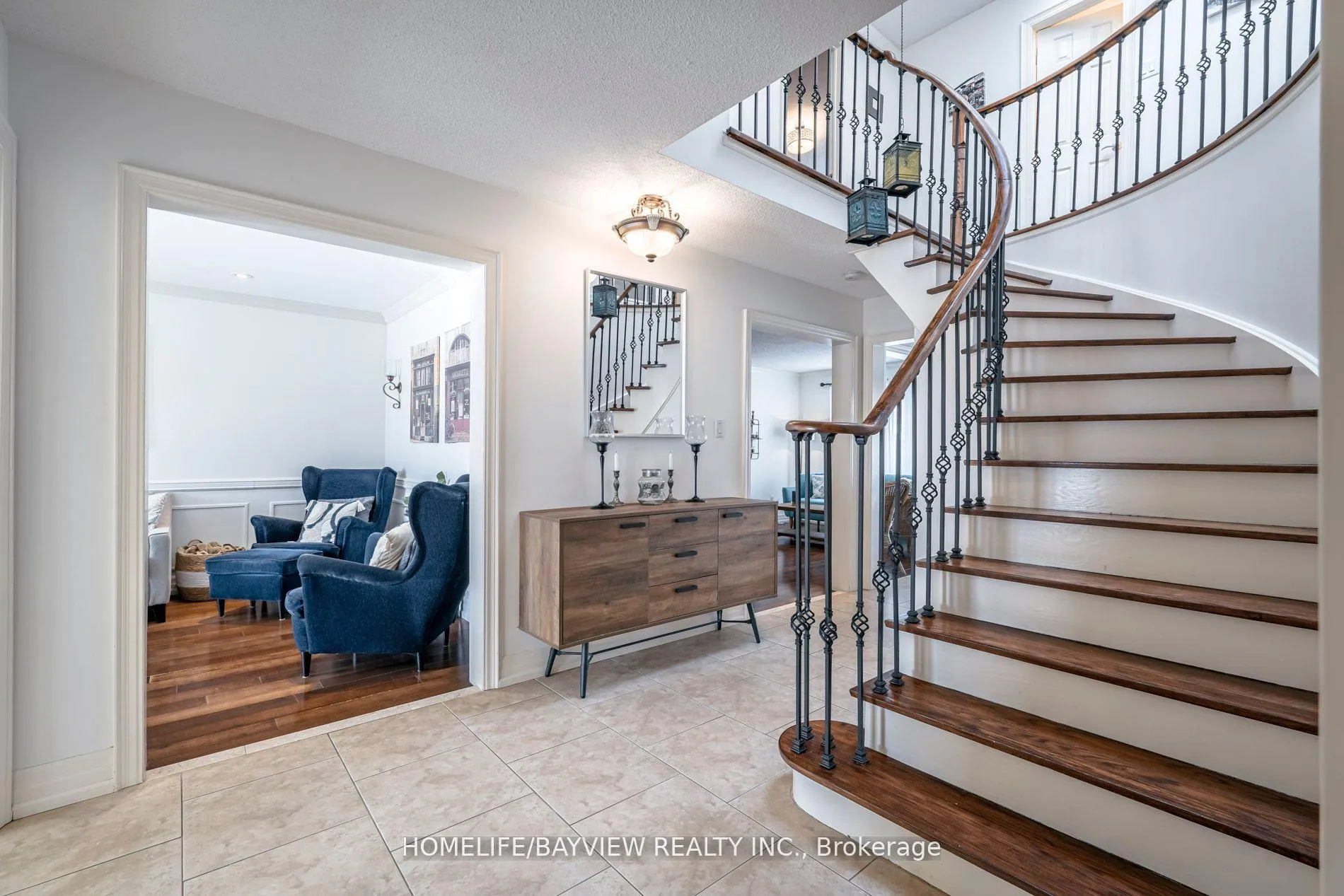 Photo 5 of 40 Gardner Place, Vaughan, Maple — HOMEH
