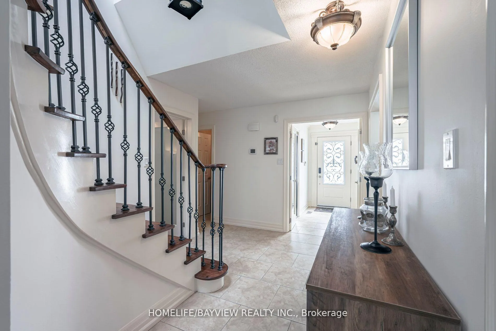 Photo 6 of 40 Gardner Place, Vaughan, Maple — HOMEH