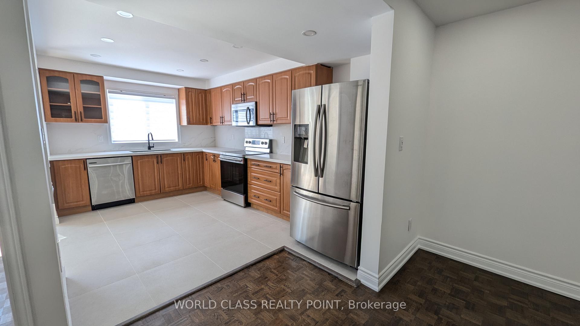 Photo 7 of 34B Casabel Drive, Vaughan, Vellore Village — HOMEH
