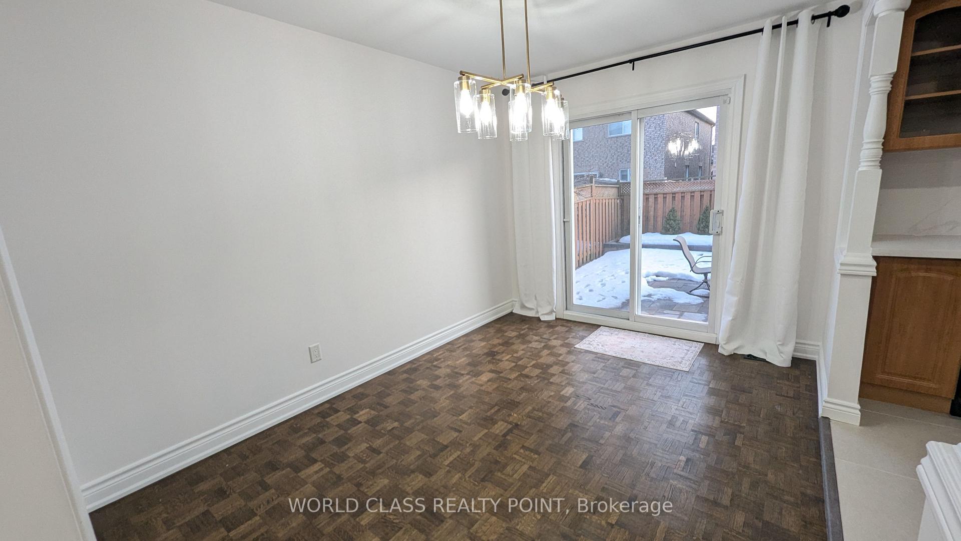 Photo 12 of 34B Casabel Drive, Vaughan, Vellore Village — HOMEH