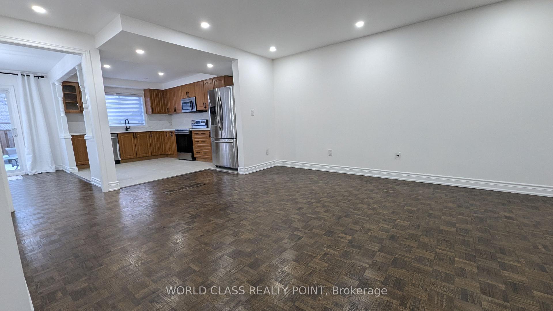 Photo 13 of 34B Casabel Drive, Vaughan, Vellore Village — HOMEH