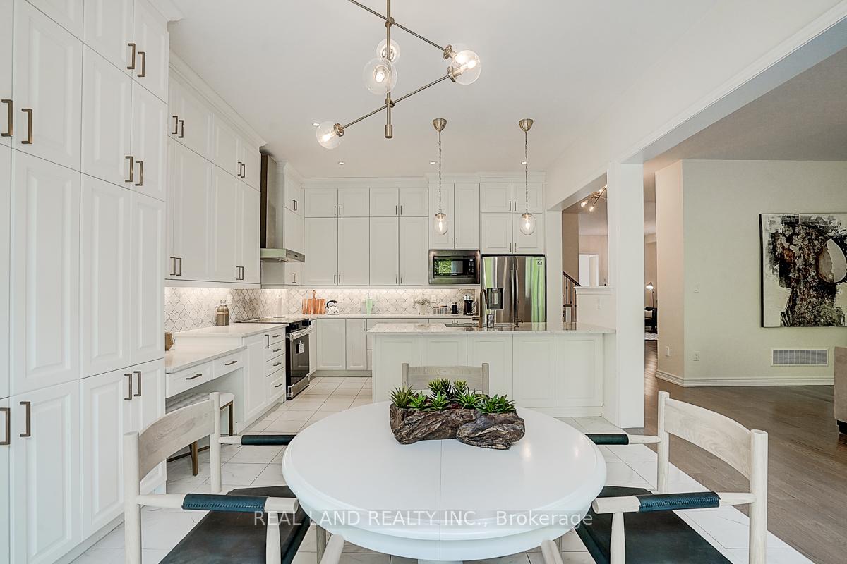 Photo 25 of 111 Auckland Drive, Whitby, Rural Whitby — HOMEH