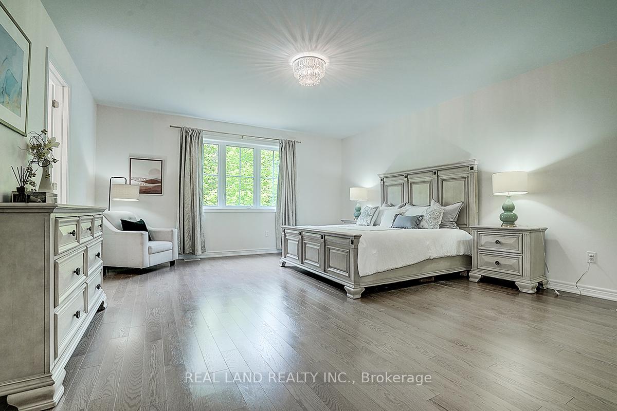 Photo 33 of 111 Auckland Drive, Whitby, Rural Whitby — HOMEH