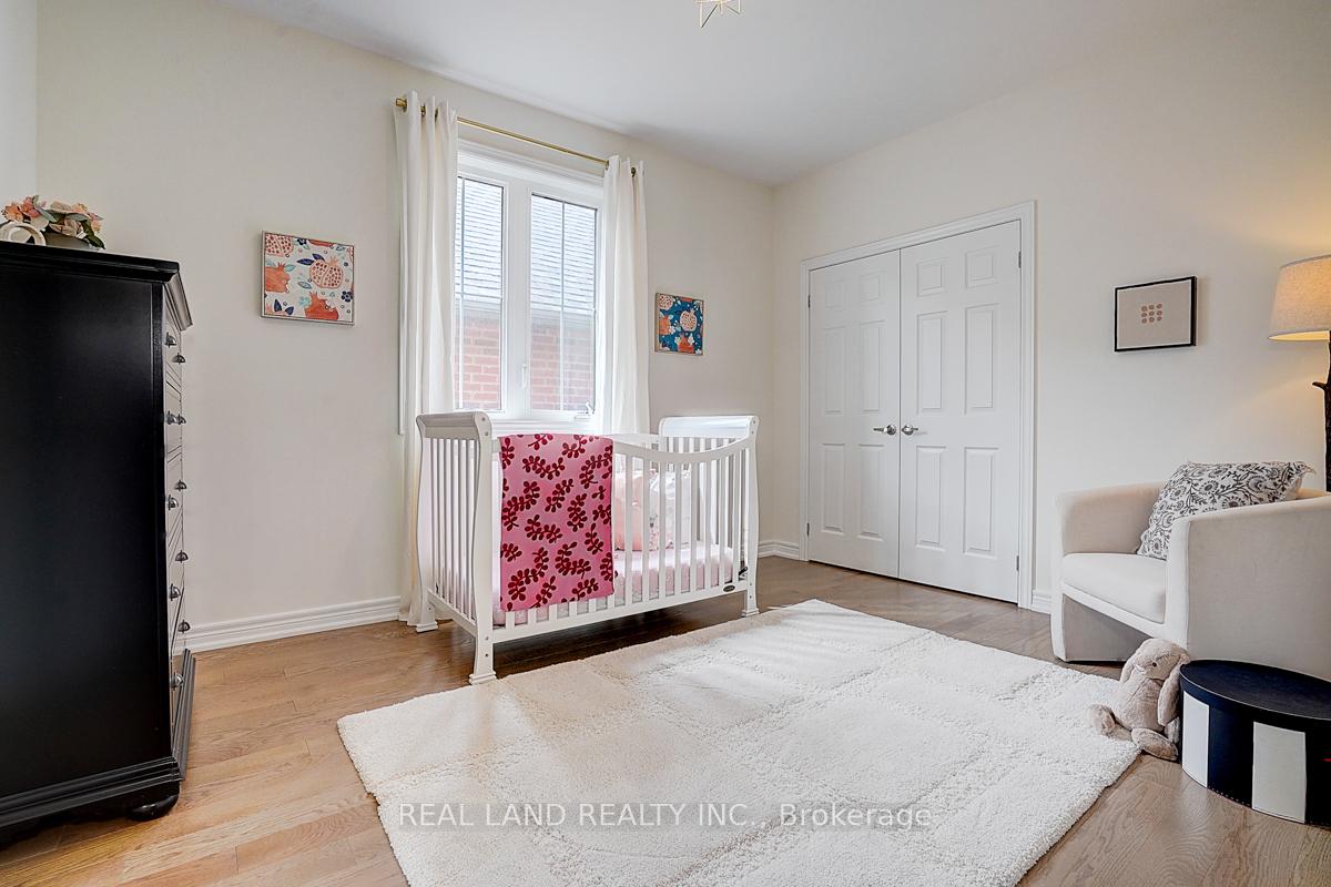 Photo 38 of 111 Auckland Drive, Whitby, Rural Whitby — HOMEH