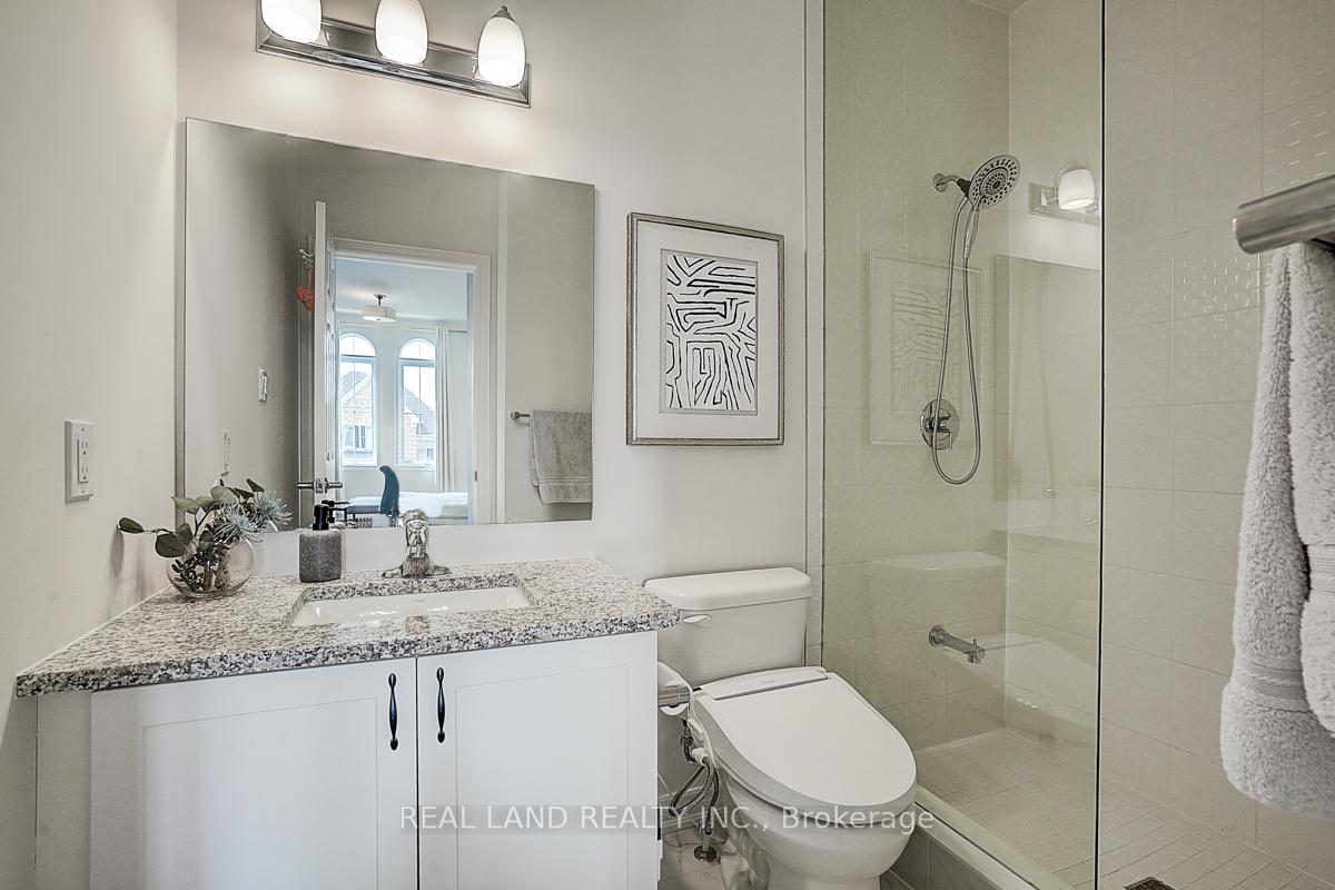 Photo 44 of 111 Auckland Drive, Whitby, Rural Whitby — HOMEH