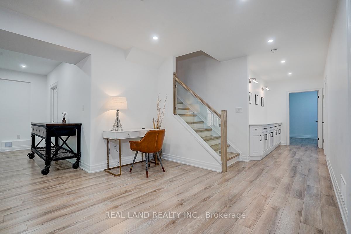 Photo 45 of 111 Auckland Drive, Whitby, Rural Whitby — HOMEH