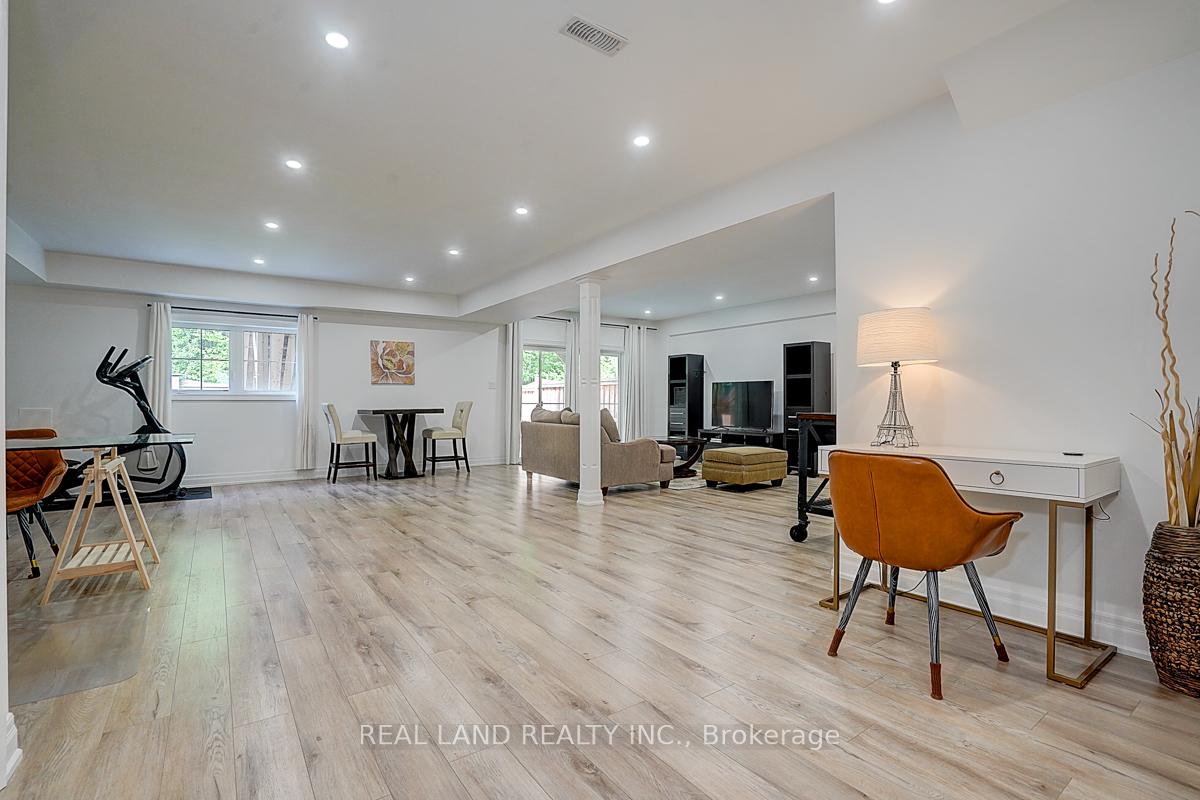 Photo 46 of 111 Auckland Drive, Whitby, Rural Whitby — HOMEH