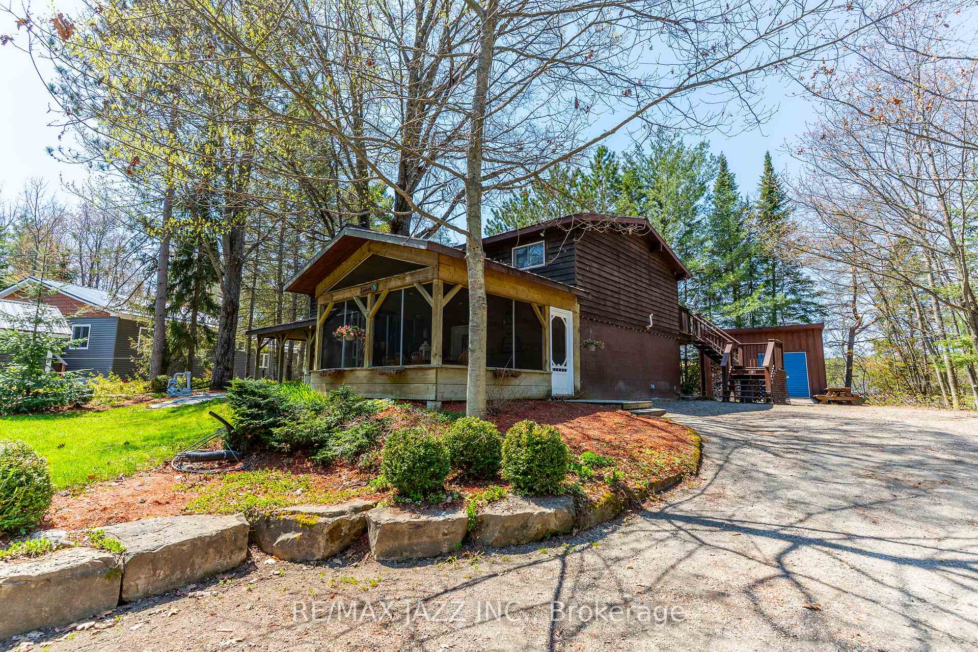 Photo 4 of 1092 Briscoe Drive, Algonquin Highlands, Stanhope — HOMEH