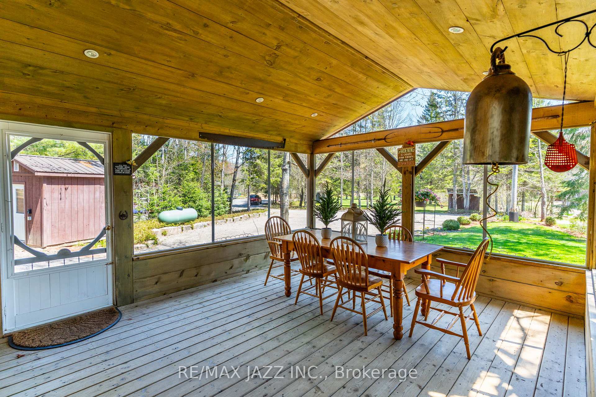 Photo 5 of 1092 Briscoe Drive, Algonquin Highlands, Stanhope — HOMEH