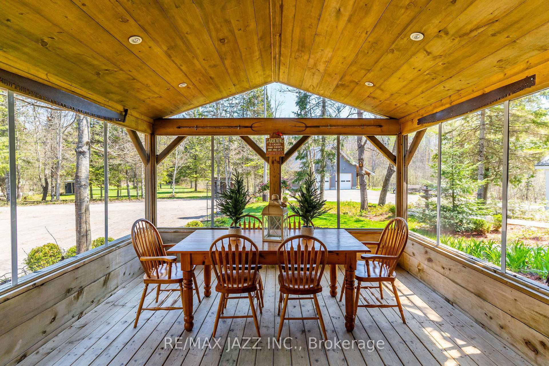 Photo 7 of 1092 Briscoe Drive, Algonquin Highlands, Stanhope — HOMEH