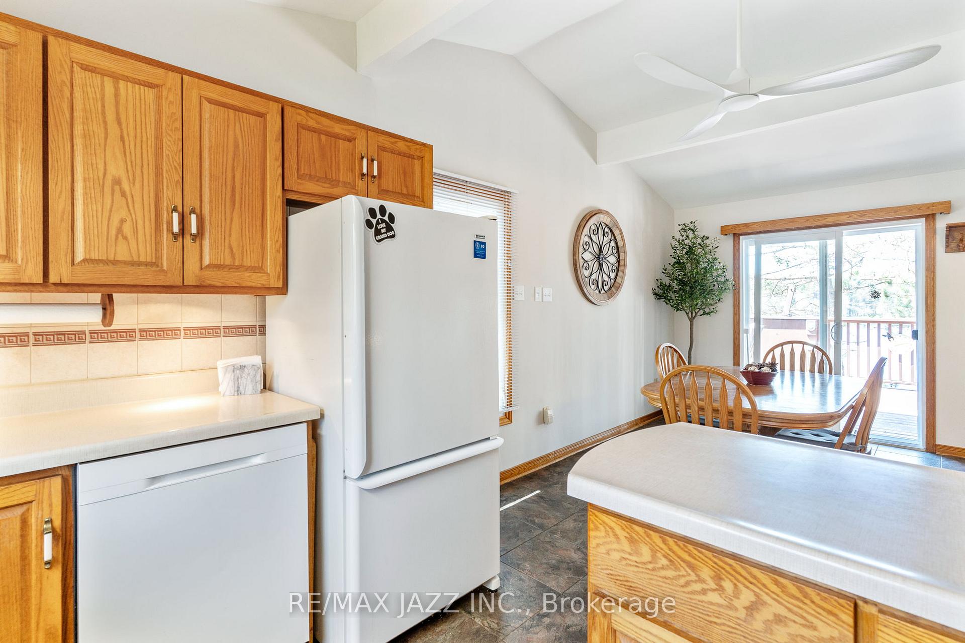 Photo 19 of 1092 Briscoe Drive, Algonquin Highlands, Stanhope — HOMEH