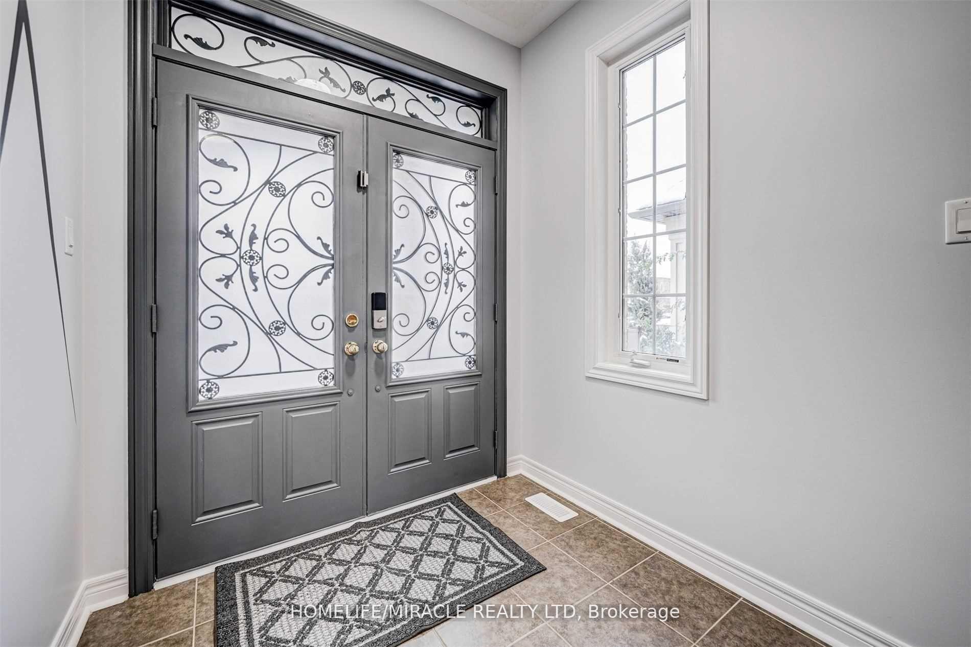Photo 3 of 38 Ostrovsky Road, Vaughan, Vellore Village — HOMEH
