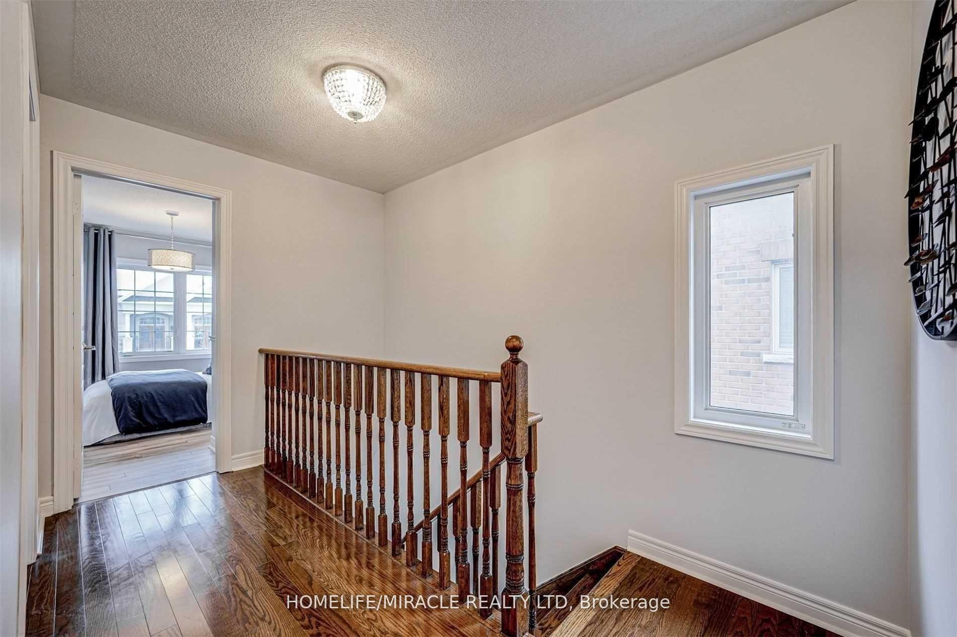 Photo 12 of 38 Ostrovsky Road, Vaughan, Vellore Village — HOMEH