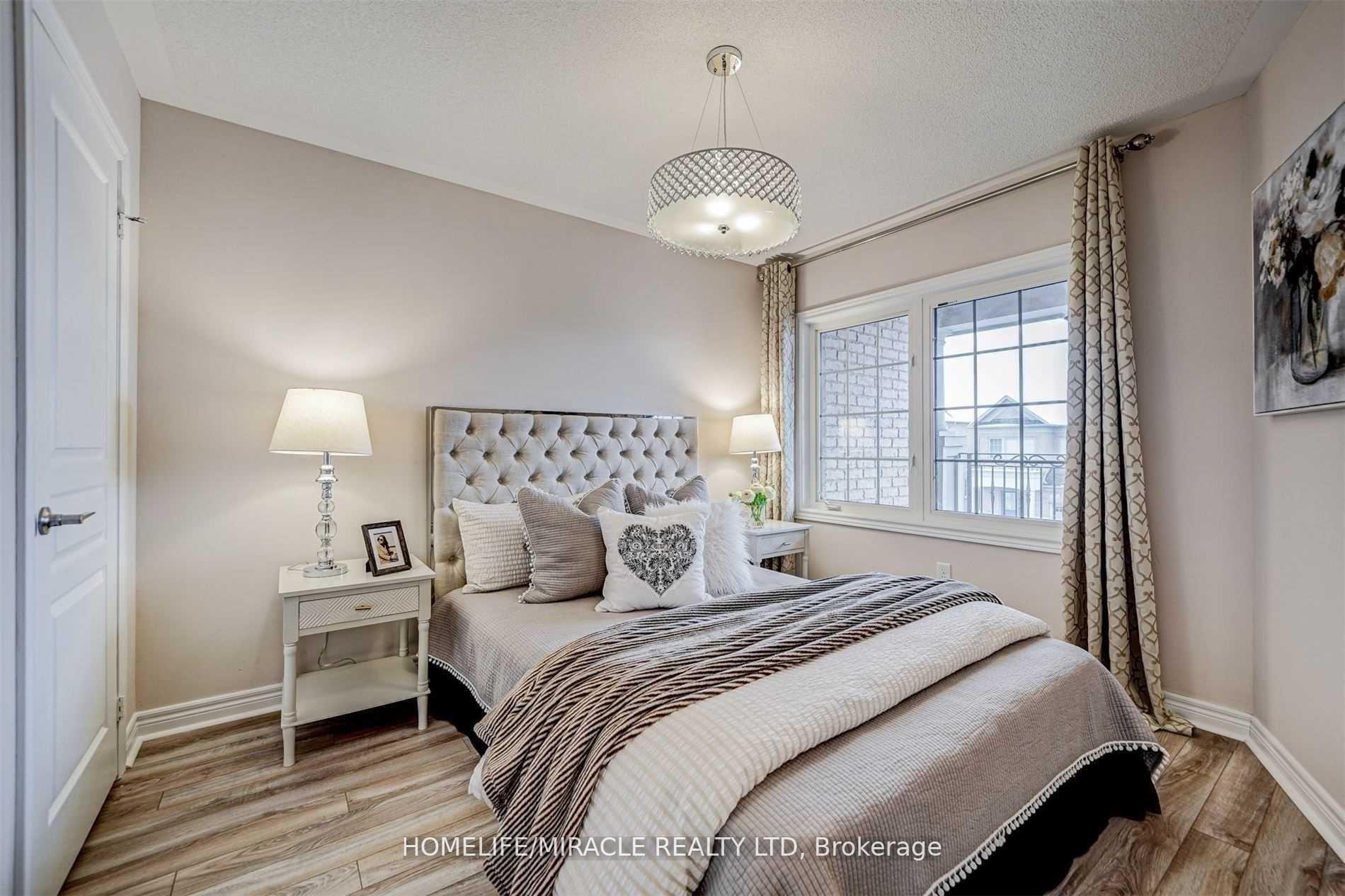 Photo 23 of 38 Ostrovsky Road, Vaughan, Vellore Village — HOMEH