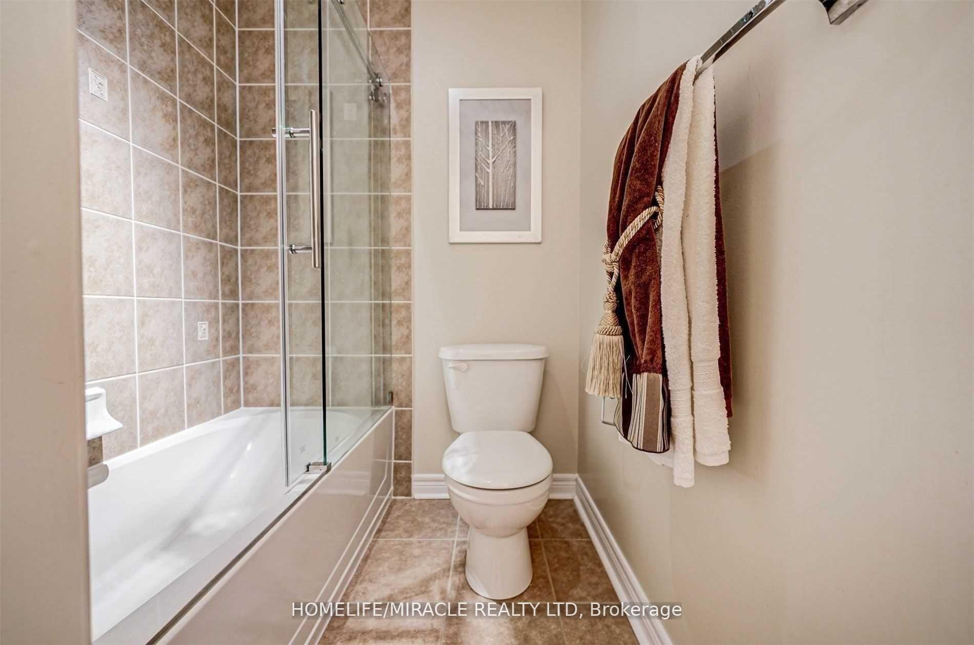 Photo 26 of 38 Ostrovsky Road, Vaughan, Vellore Village — HOMEH