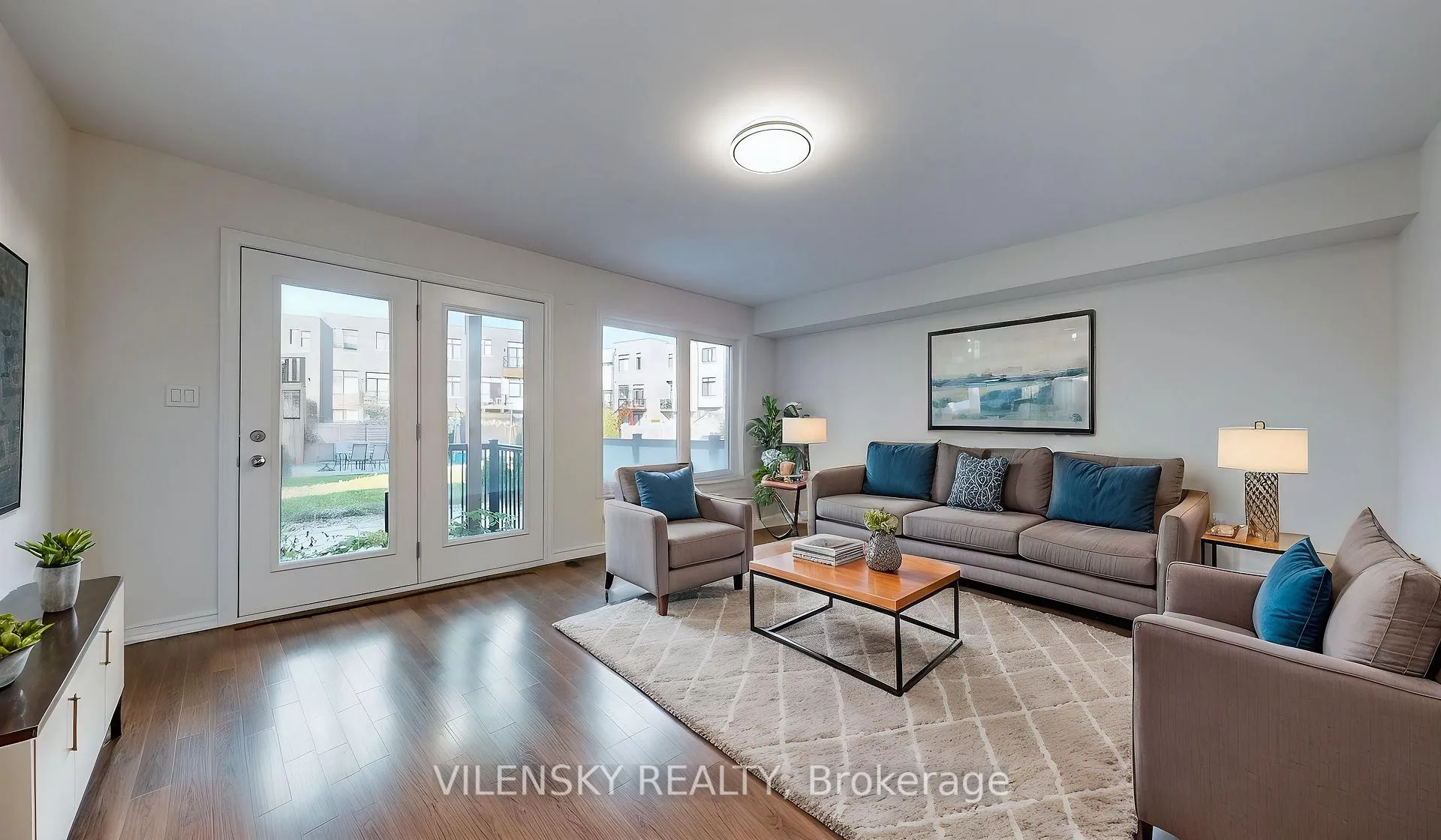Photo 3 of 119 Golden Trail, Vaughan, Patterson — HOMEH