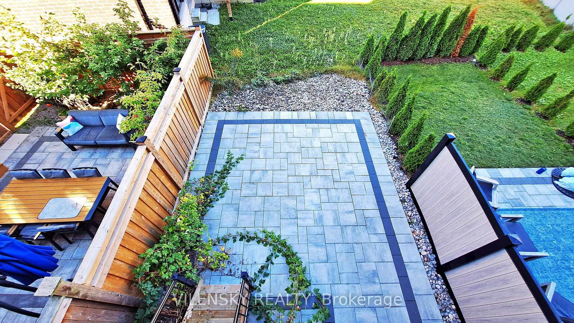Photo 27 of 119 Golden Trail, Vaughan, Patterson — HOMEH