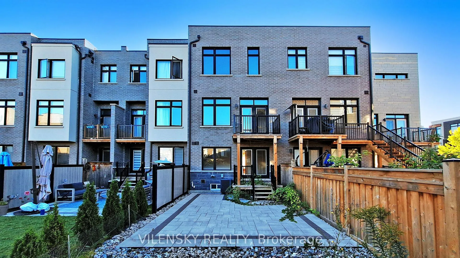 Photo 28 of 119 Golden Trail, Vaughan, Patterson — HOMEH