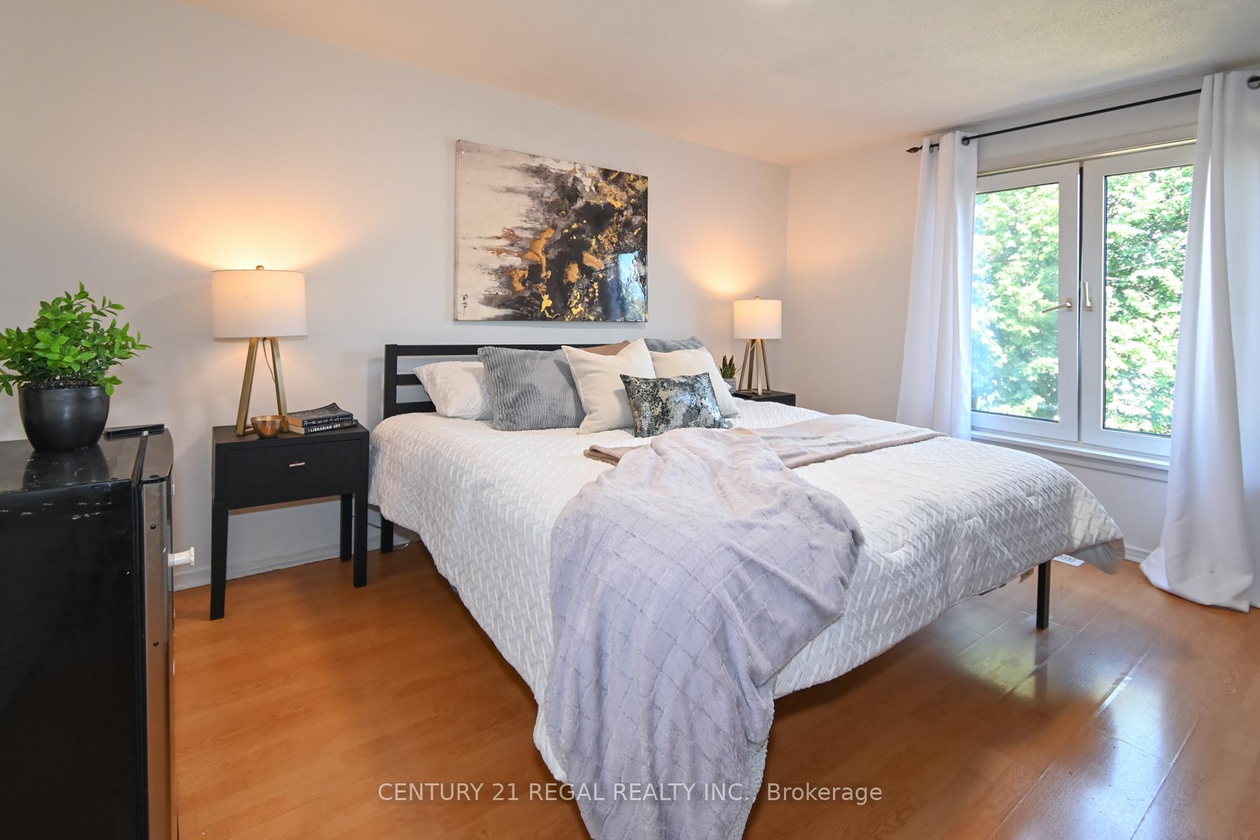 Photo 12 of 8 Andrea Road, Ajax, South East — HOMEH