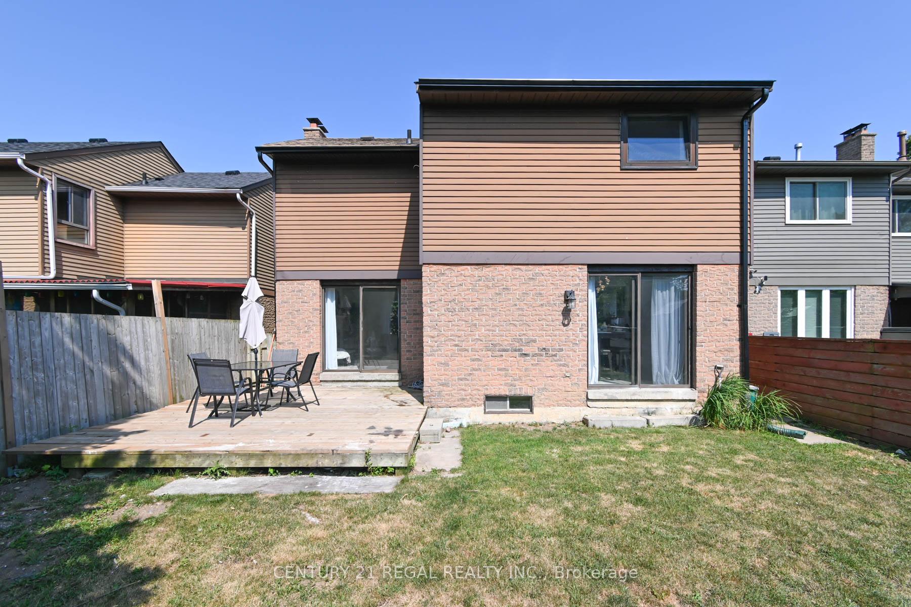 Photo 23 of 8 Andrea Road, Ajax, South East — HOMEH