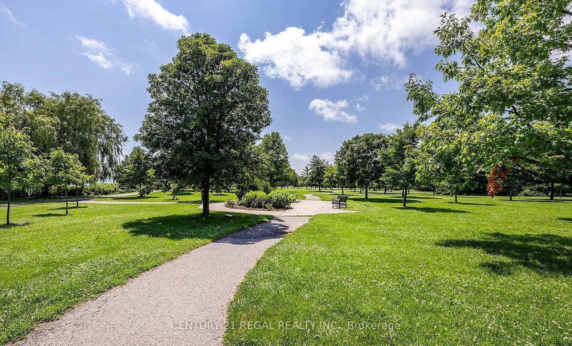 Photo 32 of 8 Andrea Road, Ajax, South East — HOMEH