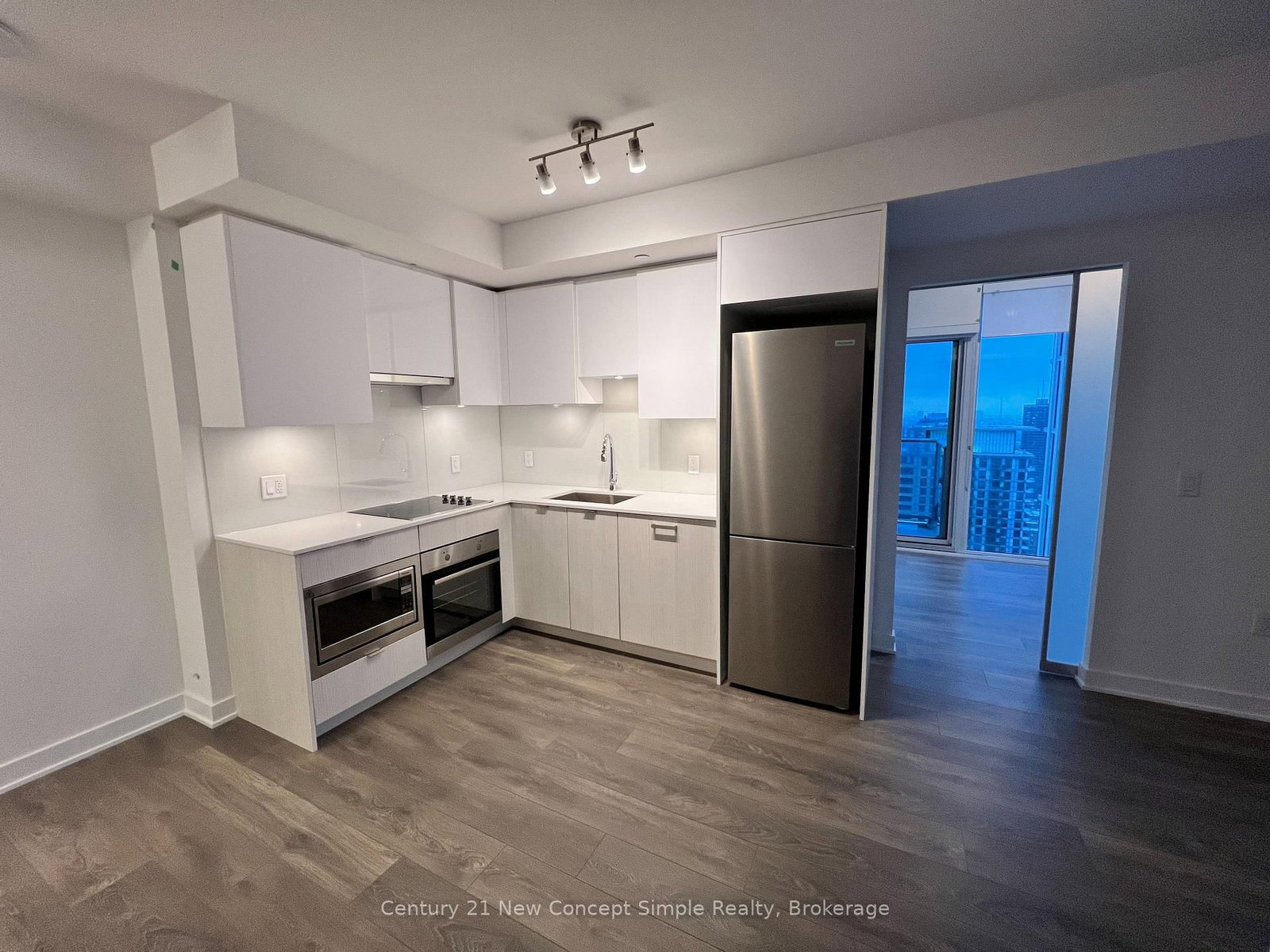 Photo 7 of Unit 3512, 195 Redpath Ave, Toronto, Mount Pleasant West — HOMEH