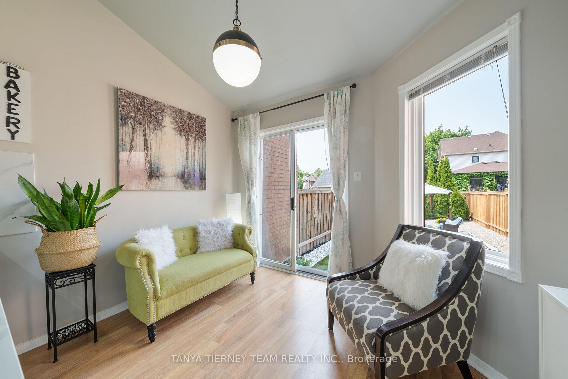 Photo 17 of 103 Zachary Place, Whitby, Brooklin — HOMEH