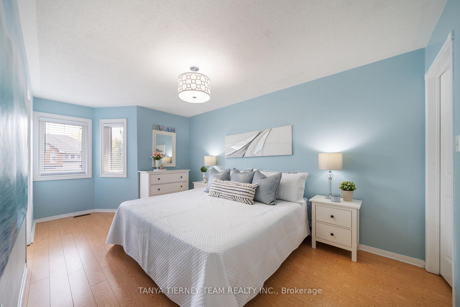Photo 27 of 103 Zachary Place, Whitby, Brooklin — HOMEH