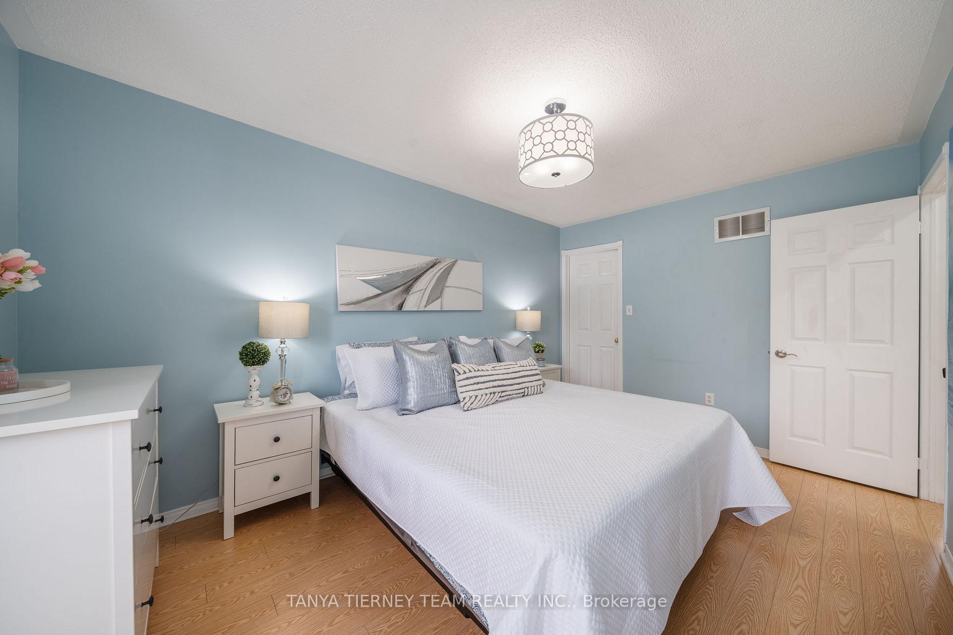 Photo 28 of 103 Zachary Place, Whitby, Brooklin — HOMEH