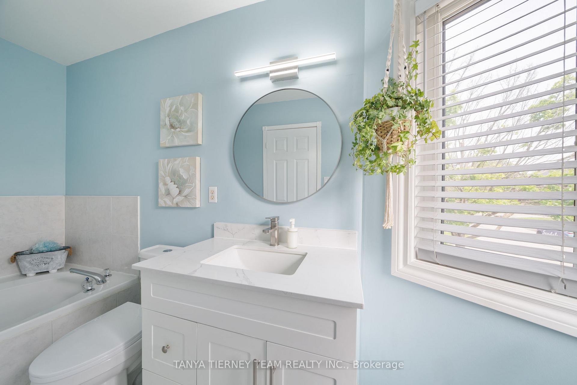 Photo 31 of 103 Zachary Place, Whitby, Brooklin — HOMEH