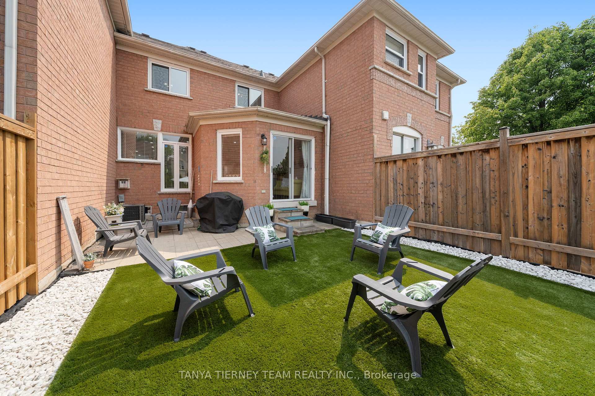 Photo 35 of 103 Zachary Place, Whitby, Brooklin — HOMEH