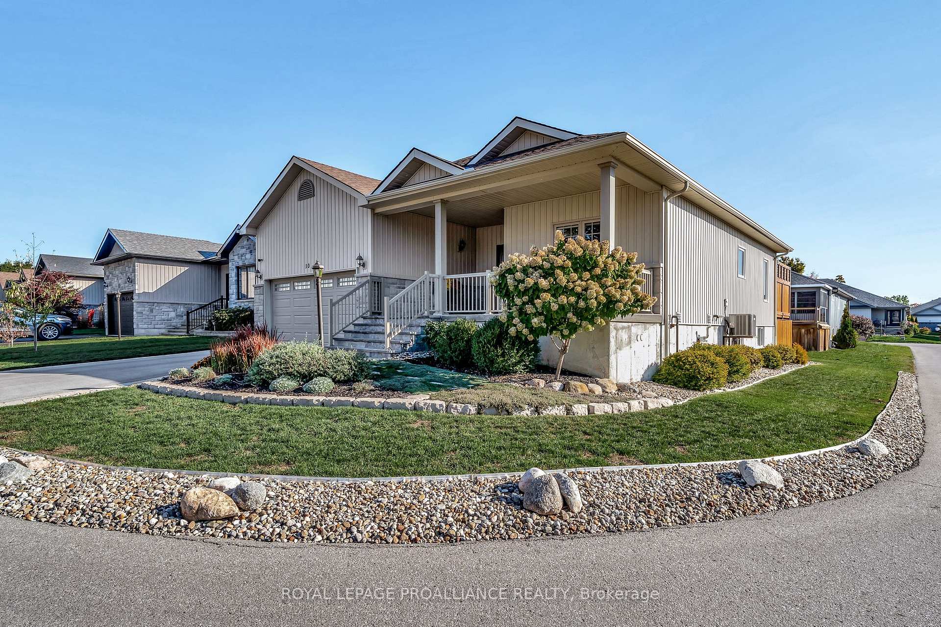 Photo 12 of 10 Conger Drive, Prince Edward County, Wellington Ward — HOMEH