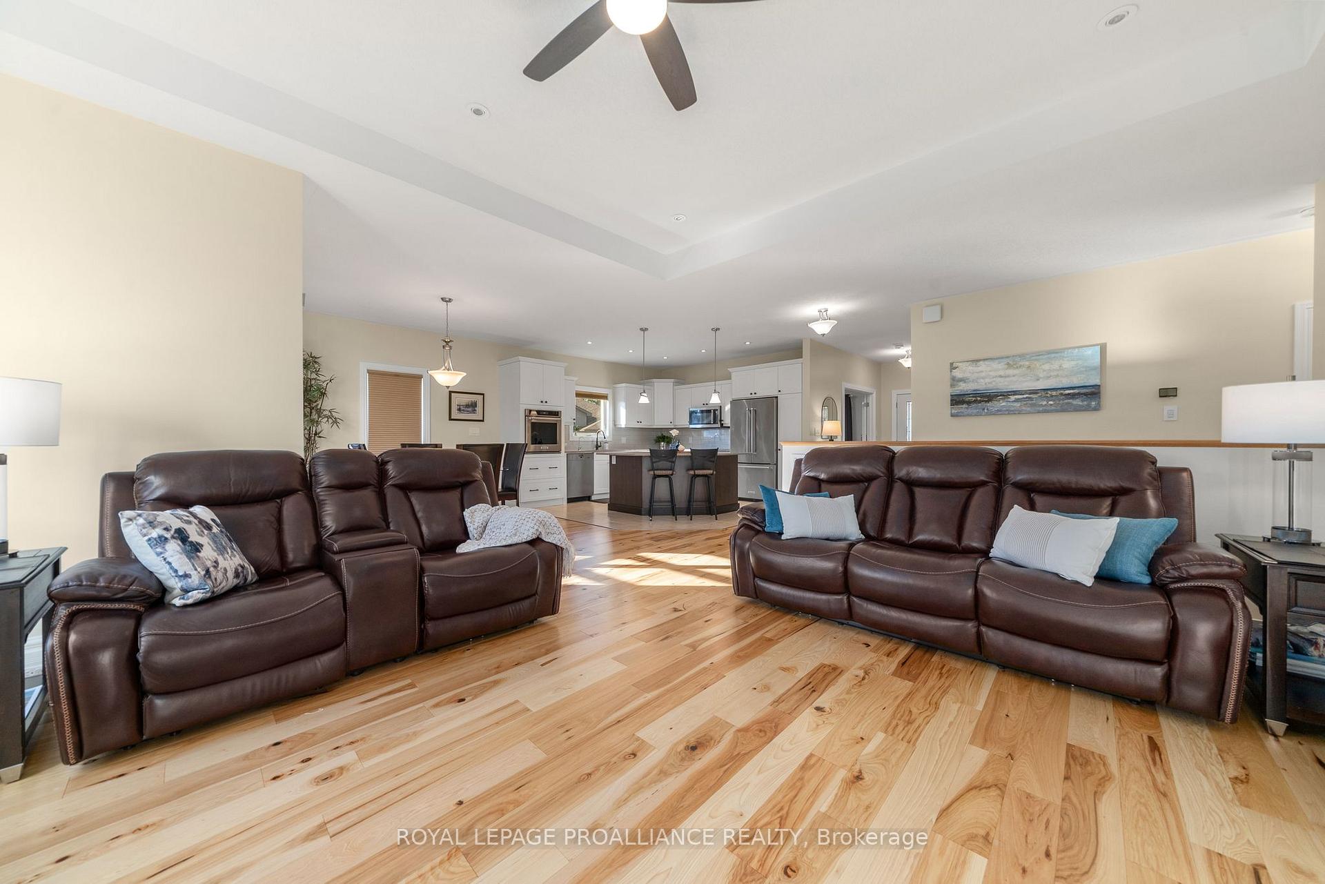 Photo 23 of 10 Conger Drive, Prince Edward County, Wellington Ward — HOMEH