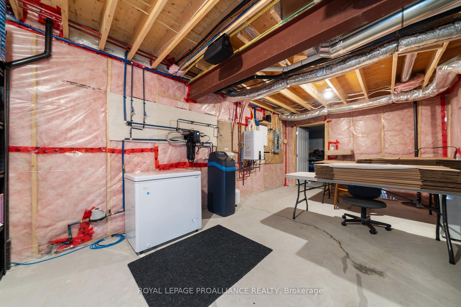 Photo 37 of 10 Conger Drive, Prince Edward County, Wellington Ward — HOMEH