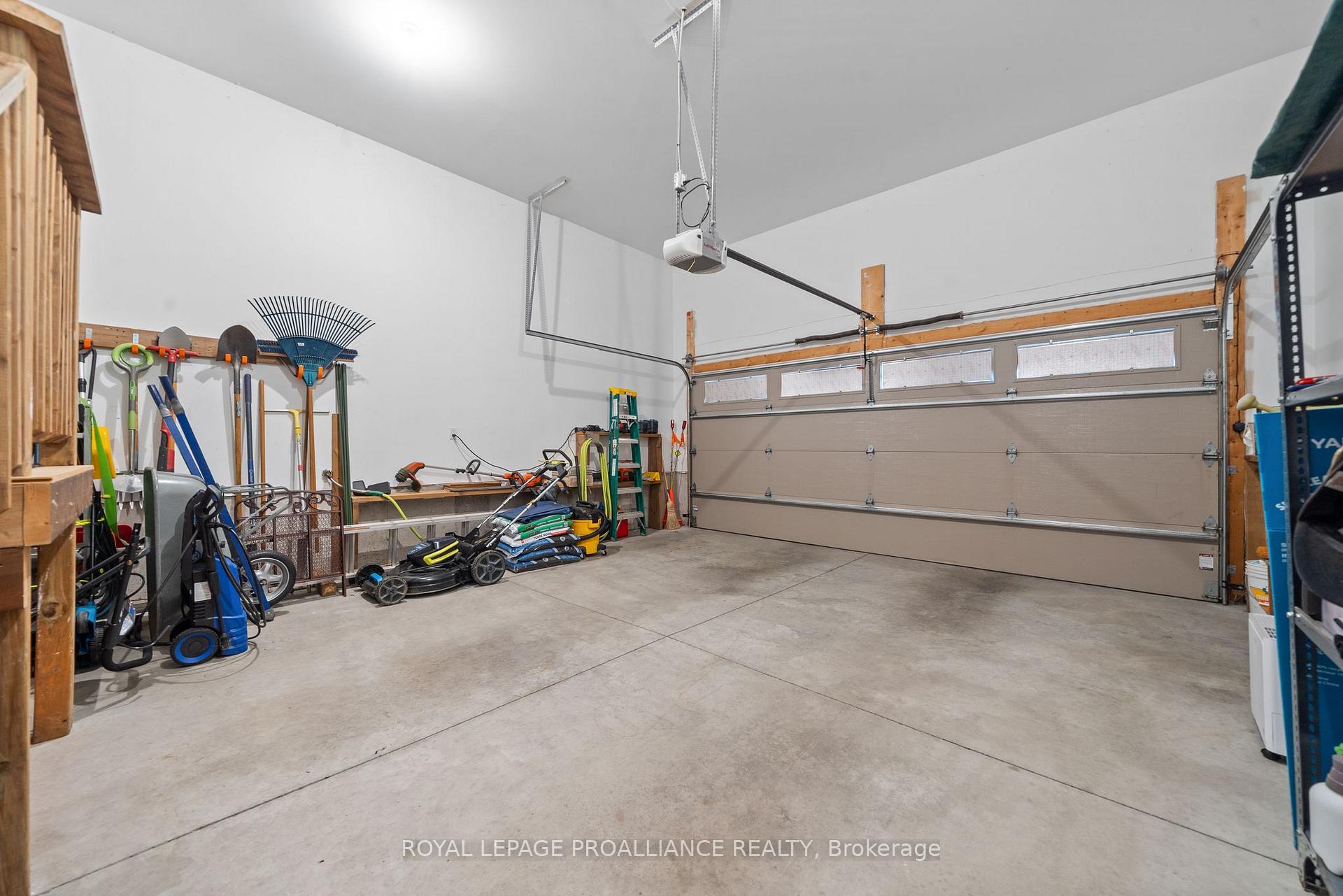 Photo 38 of 10 Conger Drive, Prince Edward County, Wellington Ward — HOMEH