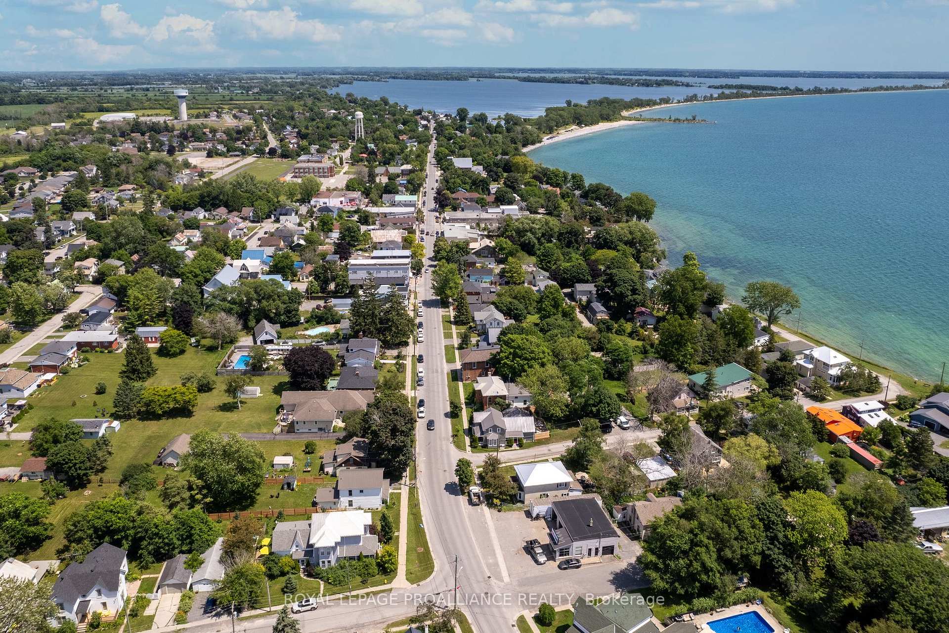 Photo 44 of 10 Conger Drive, Prince Edward County, Wellington Ward — HOMEH