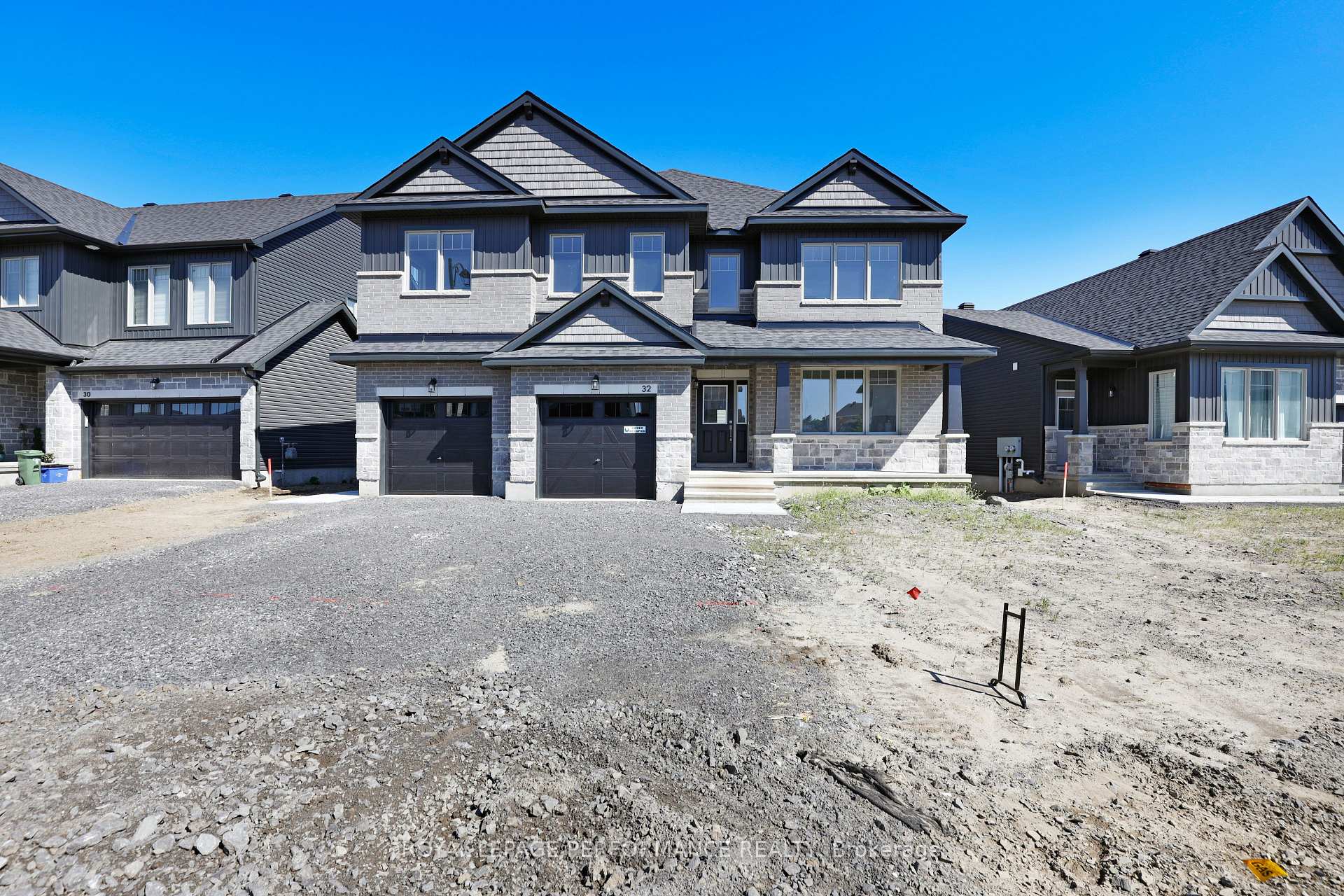 Photo 1 of Unit A, 32 Dun Skipper Way, Ottawa, Blossom Park/Kemp Park/Findlay Creek — HOMEH