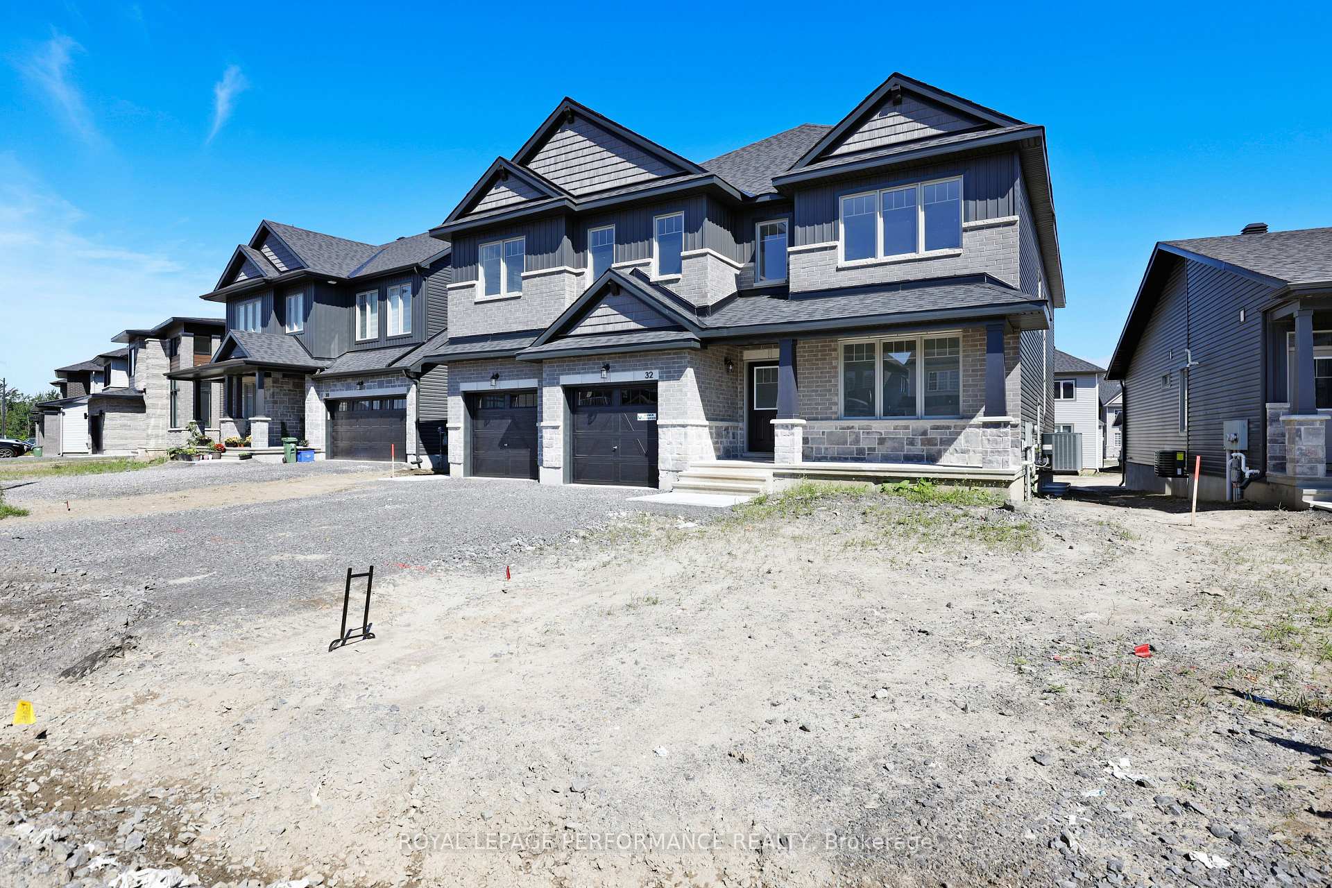 Photo 3 of Unit A, 32 Dun Skipper Way, Ottawa, Blossom Park/Kemp Park/Findlay Creek — HOMEH