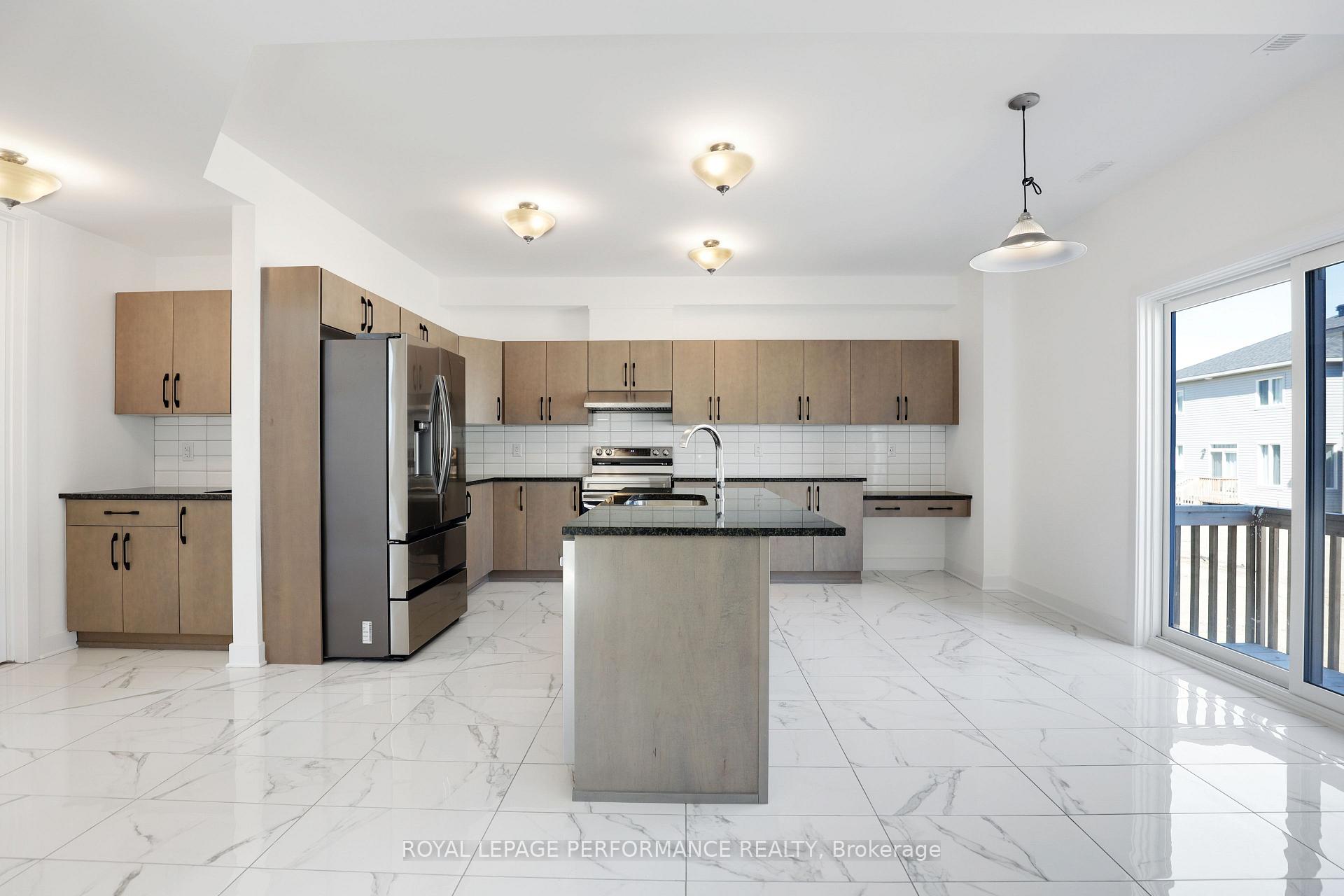Photo 11 of Unit A, 32 Dun Skipper Way, Ottawa, Blossom Park/Kemp Park/Findlay Creek — HOMEH