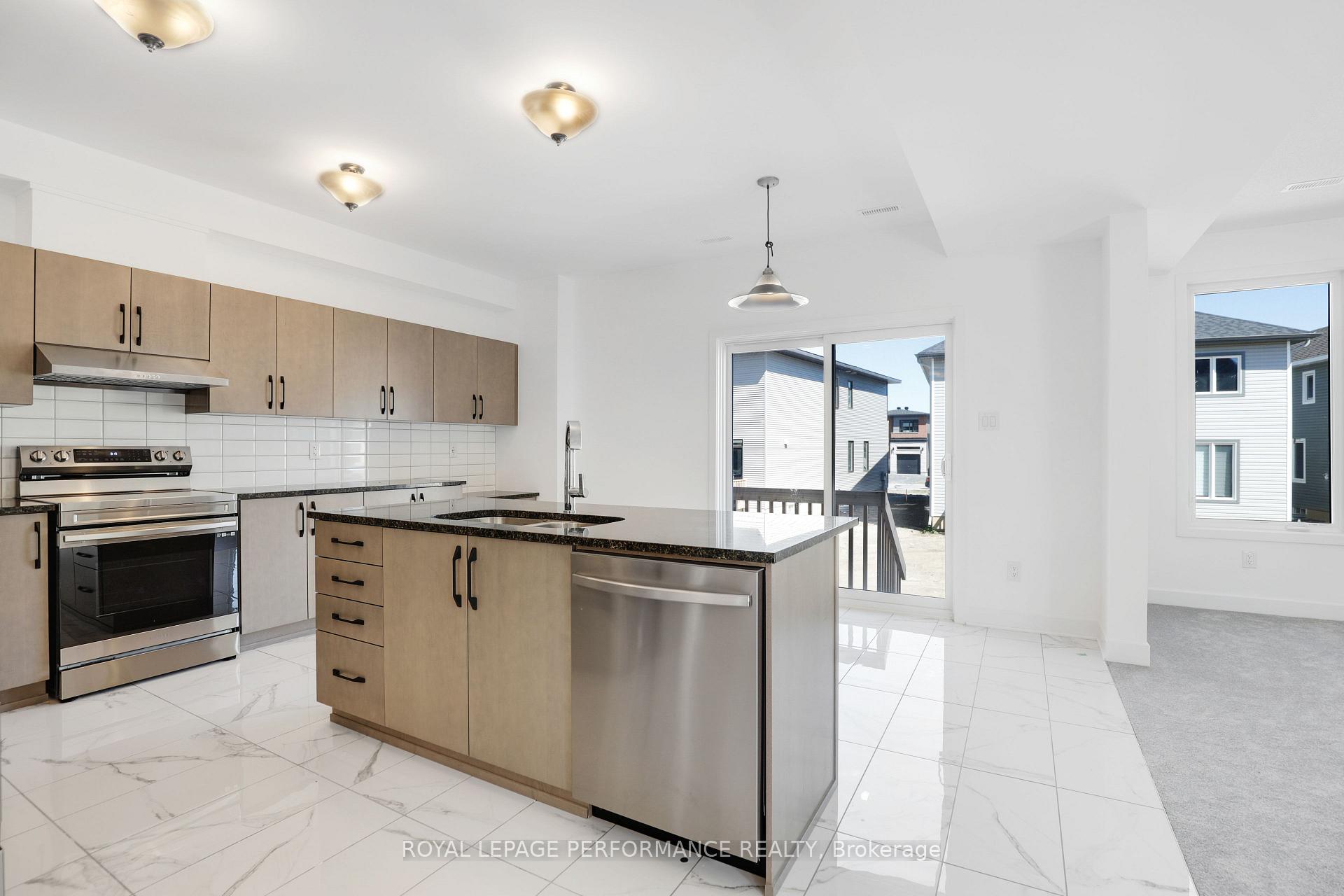 Photo 12 of Unit A, 32 Dun Skipper Way, Ottawa, Blossom Park/Kemp Park/Findlay Creek — HOMEH