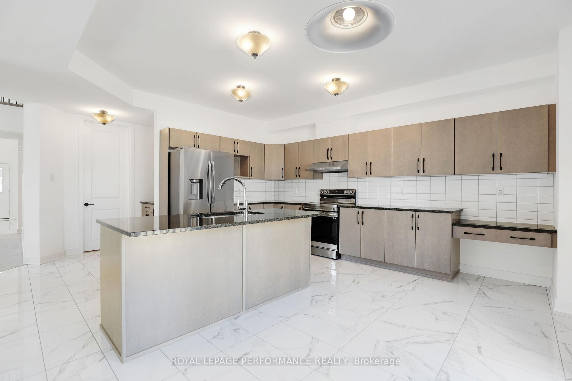 Photo 13 of Unit A, 32 Dun Skipper Way, Ottawa, Blossom Park/Kemp Park/Findlay Creek — HOMEH